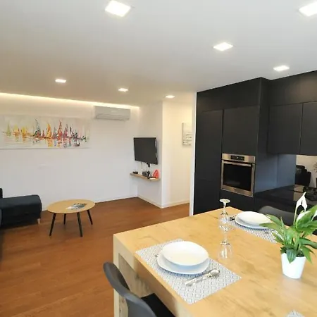 Apartamento Novi Apartman Beti Blizu Plaze S Besplatnim Parkingom, Puntamika - *