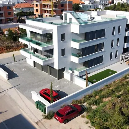 Novi Apartman Beti Blizu Plaze S Besplatnim Parkingom, Puntamika - Apartamento Zadar