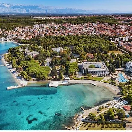 Novi Apartman Beti Blizu Plaze S Besplatnim Parkingom, Puntamika - Apartamento Zadar